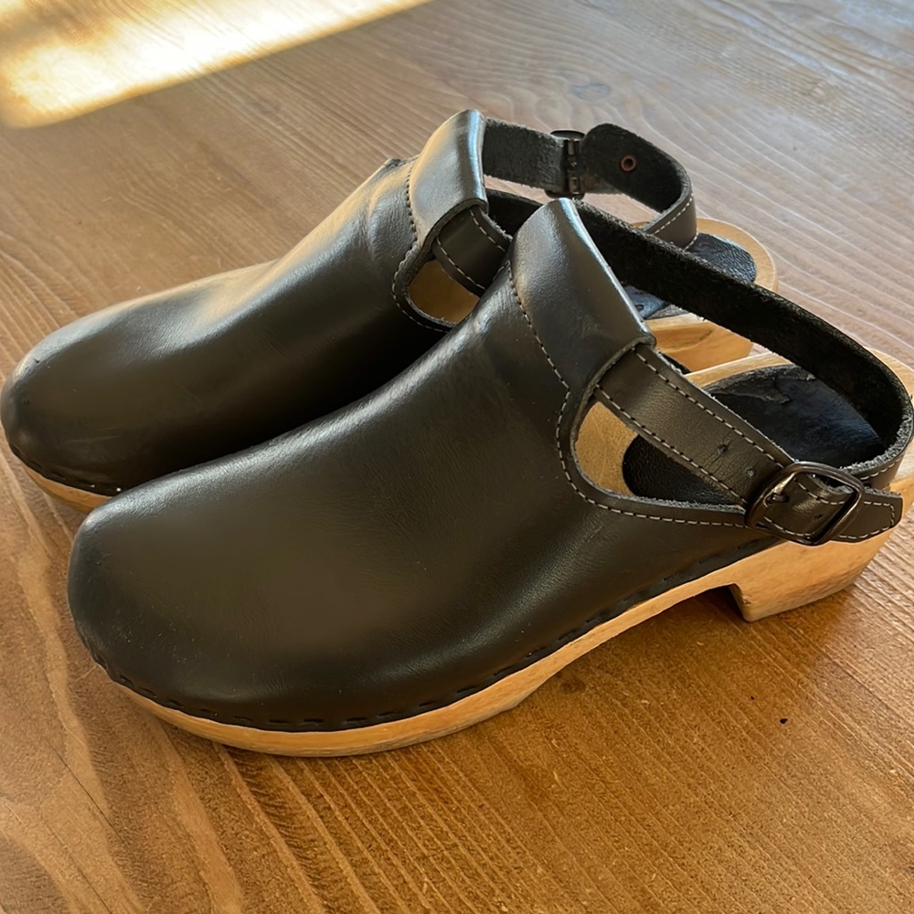 Sven Halter Top Clog Dark Grey Mid Heel